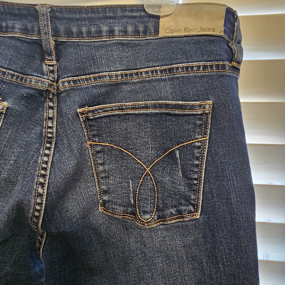 Calvin Klein Women’s Medium Blue Distressed Skinny Jeans - Picture 3 of 7